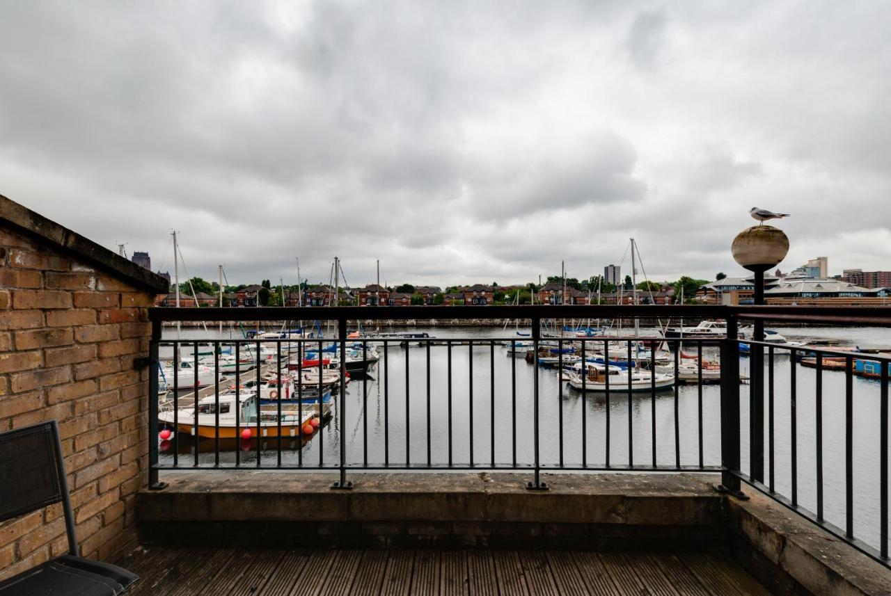 Base Serviced Apartments - The Docks Liverpool Zewnętrze zdjęcie
